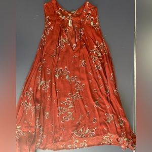 Like new, Free People women’s long top/ dress